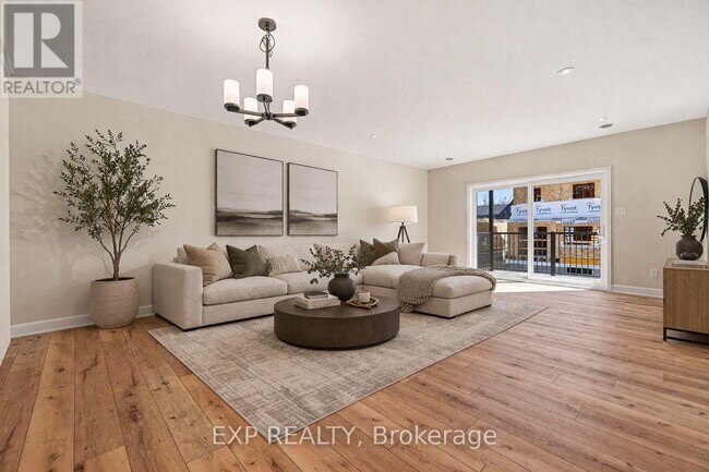 Photo - 448 Falcon Ln