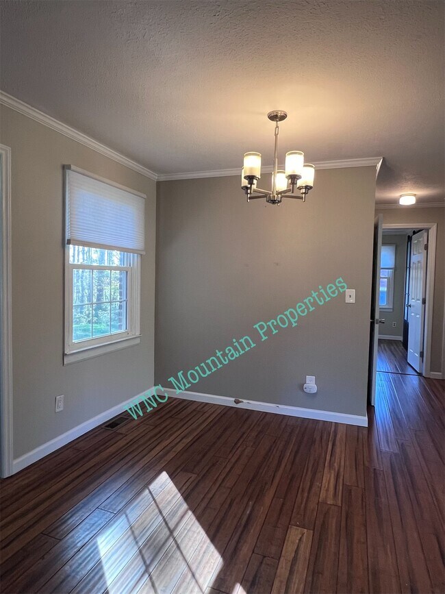 Photo - 247 Pleasant Meadow Ln