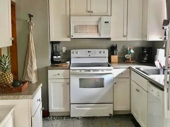 Photo - 30 Whipple Ct