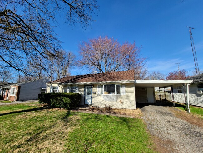 Building Photo - 3332 Buckner St