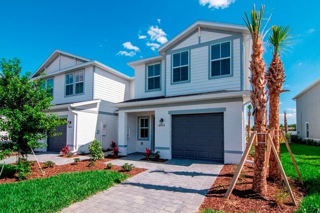 Building Photo - Brand-New 3BR/2.5BA Townhome in Lakewood Ranch — Internet, Trash & Lawn Care Included