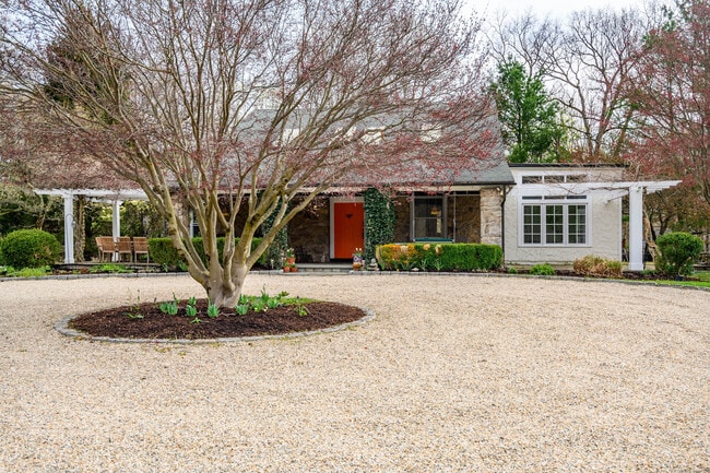 Photo - 58 Woodchuck Ln