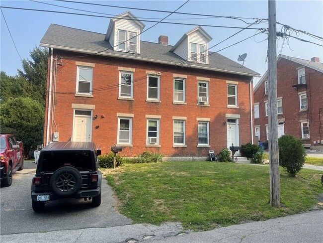 Building Photo - 4 Brayton Ct Unit 2L Rental