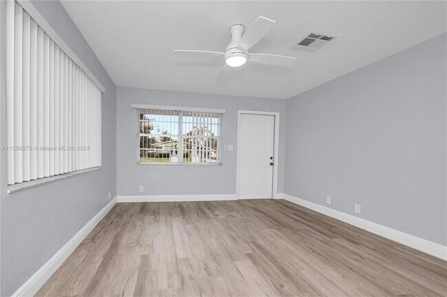 Photo - 145 SW 13th Avenue