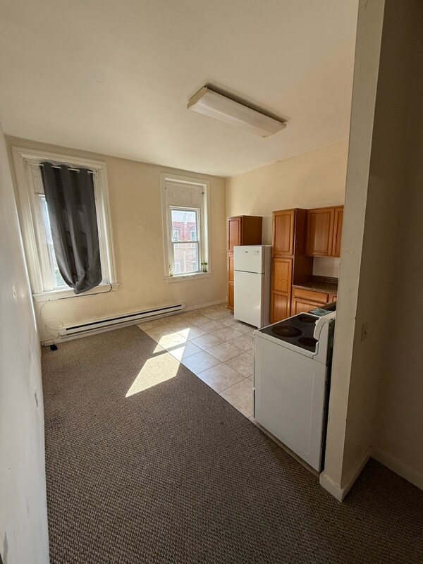 Photo - 662 Main St Unit 3