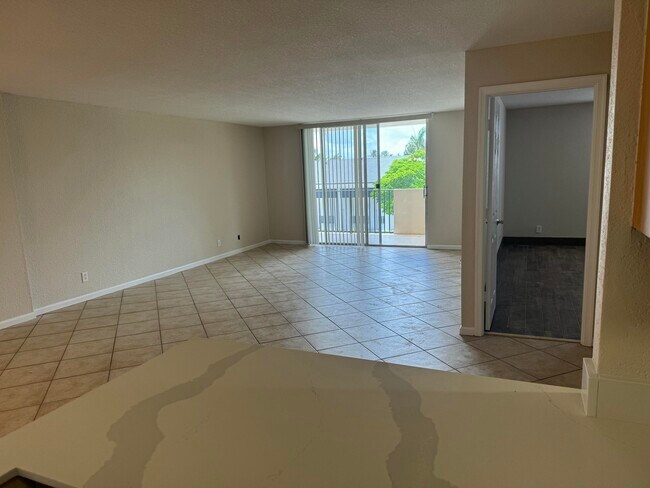 Photo - 1000 Spanish River Rd Unit 3b