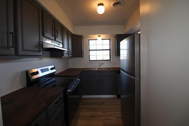 Photo - 126 Fairway Ave