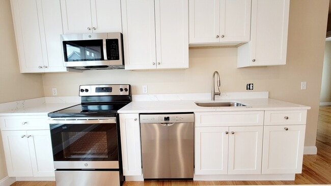 Photo - 62 Waverly St Unit 62