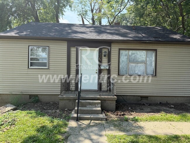 Building Photo - 228 Delaware-