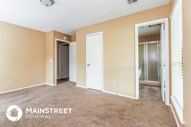 Photo - 100 N Eastgate Dr