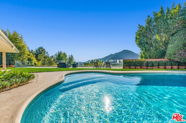 Photo - 2177 Summitridge Dr