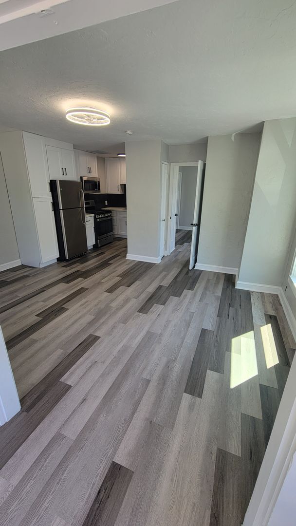 Building Photo - 2120 1st Ave N Unit #4