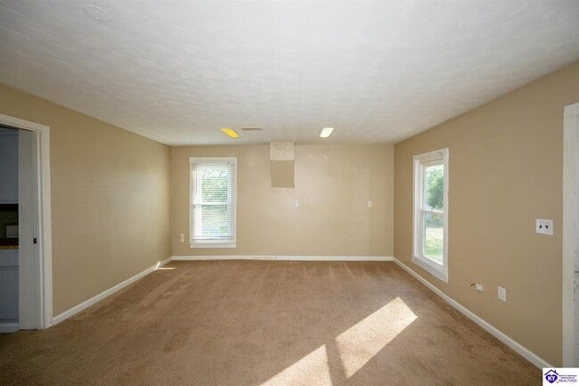 Photo - 5113 Rineyville Rd