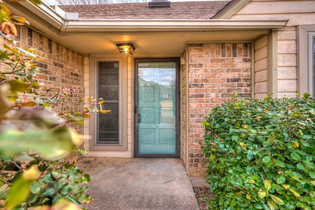 Photo - 4 Bed 2 Bath in Moore School District