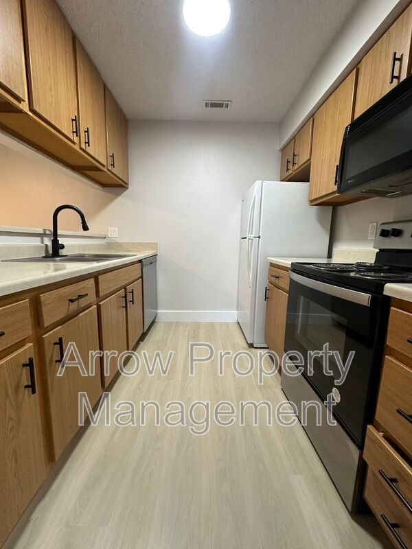 Photo - 2354 N 44th St Condo Unit 14