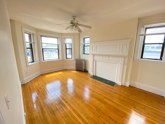 Photo - 431 Cambridge St Unit 3