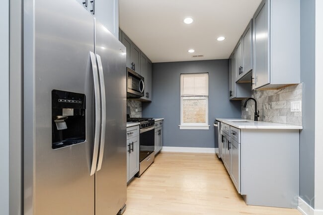 Photo - 6126 S Eberhart Ave