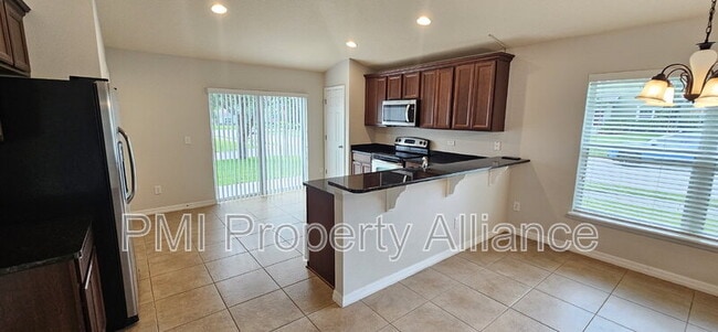 Photo - 604 Bending Oak Trail