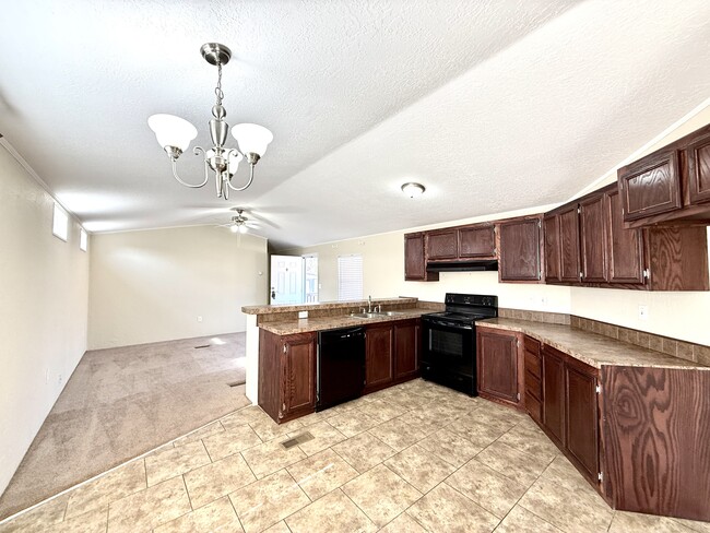 Photo - 291 Golden Dr