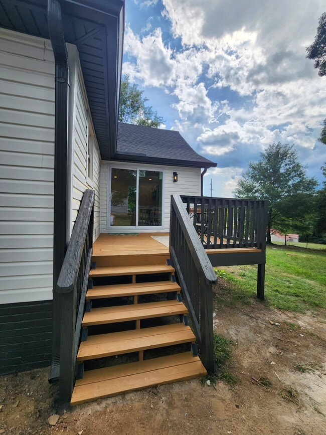 Photo - 1828 Maxton Ave