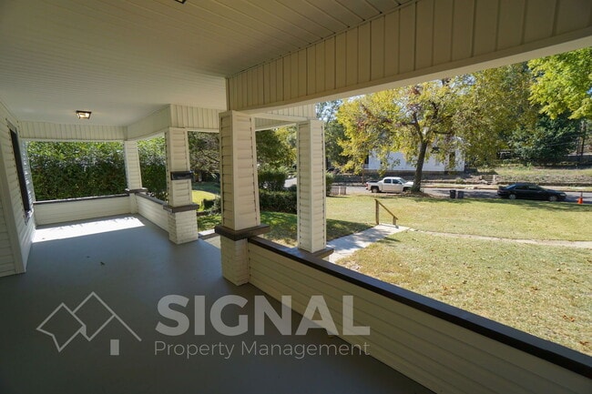 Photo - 2915 Z Ave