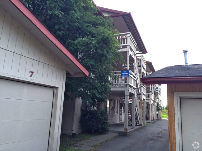 Building Photo - 9620 Morningside Loop Rental