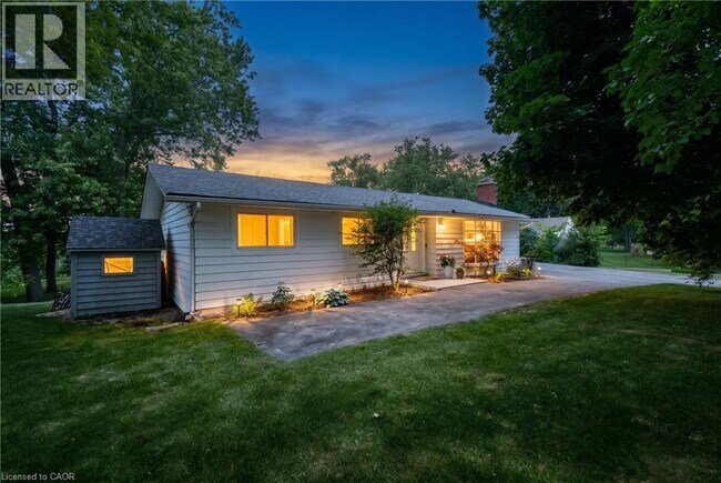 Photo - 176 Riverbank Dr