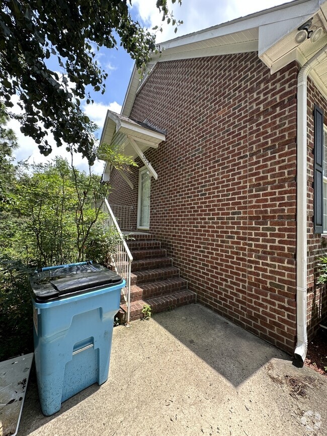 Building Photo - 5915 Quail Ridge Dr Rental