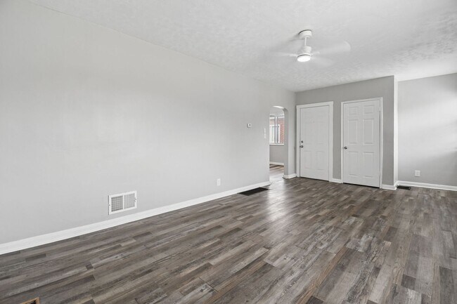 Photo - 375 S Chase Ave Unit 375 S Chase Ave #B