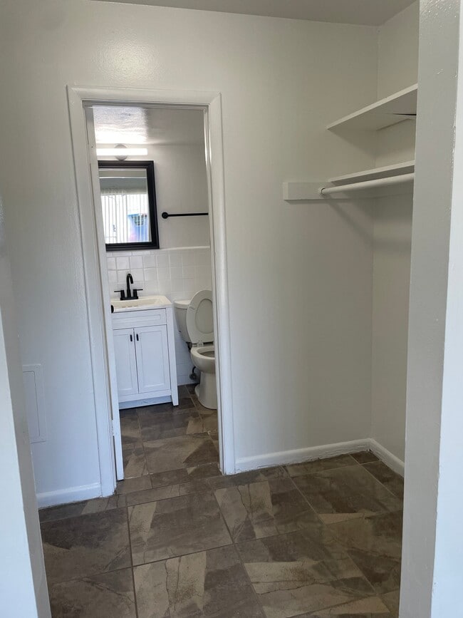 Photo - 211 Caroline St Unit 907
