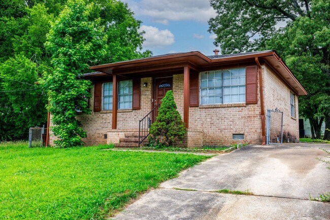 Photo - 3 Bedroom/2 Bath in Birmingham