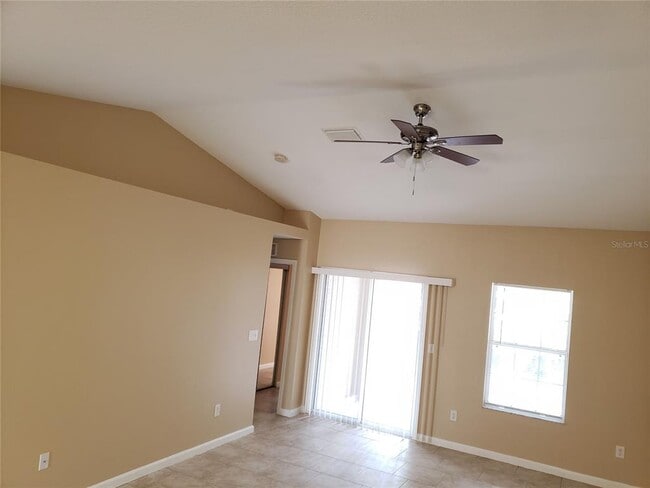 Photo - 32 Zoeller Ct