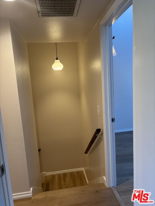 Photo - 557 E Verdugo Ave Unit C