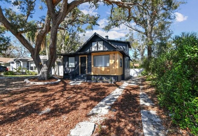 Photo - Housing Voucher Accepted: Charming 4-Bedro...