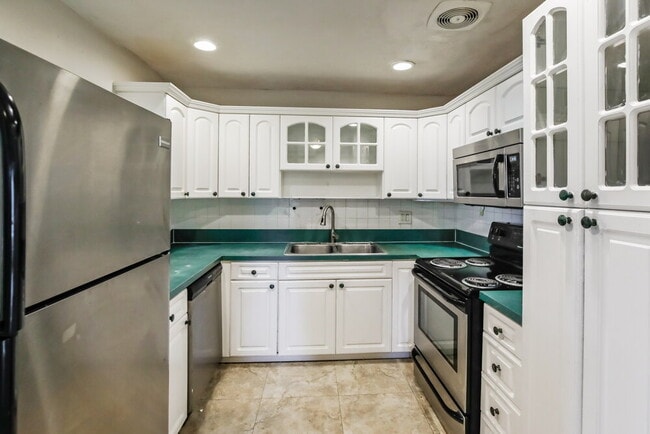 Photo - 3231 SW 67th Ave