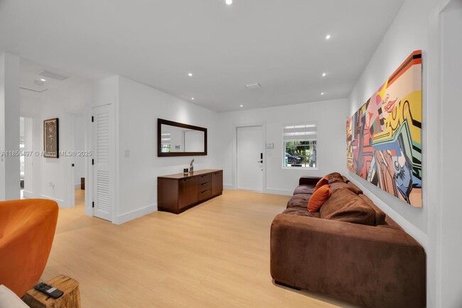 Photo - 5827 SW 69th Ct