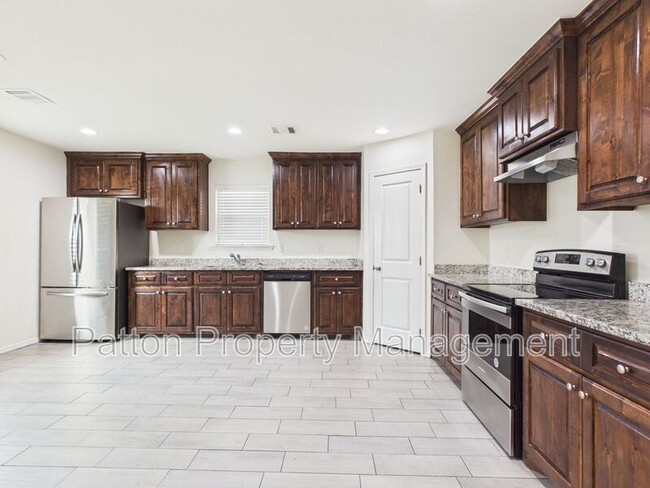 Photo - 621 S Hill St