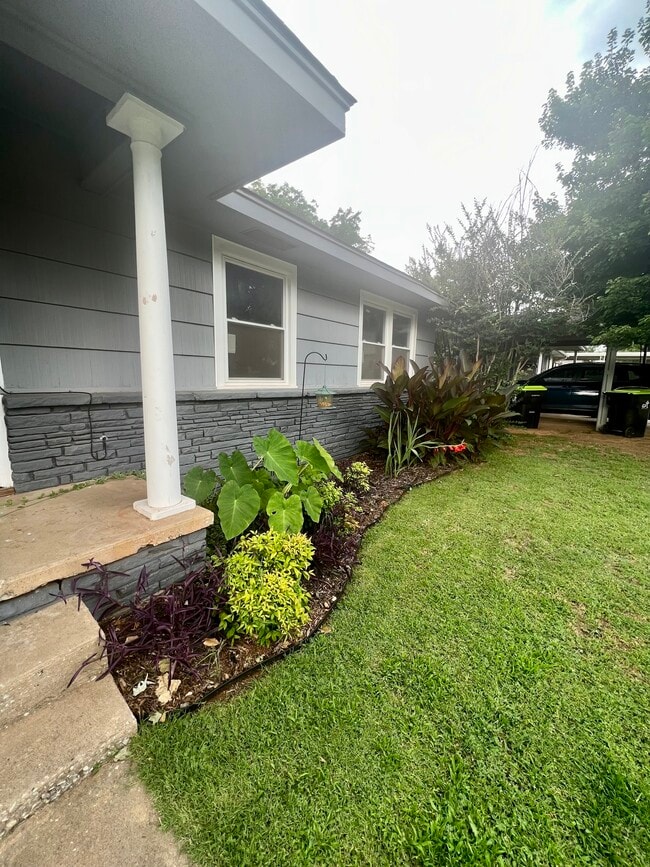 Photo - 317 Truman Pl