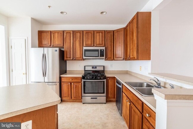 Photo - 9314 Penrose St