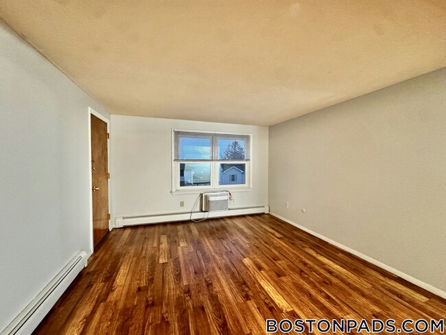 Photo - 695 N Main St Unit 8