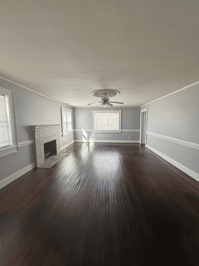 Photo - 2,000 square feet - Residential or Commercial Use