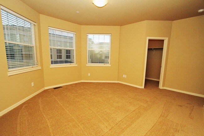 Bedroom - Park Place Plaza
