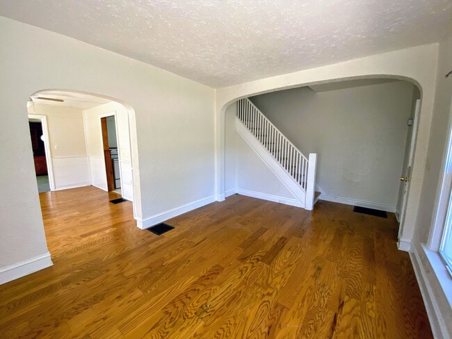 Photo - 1301 North- Creston neighborhood- Water Included