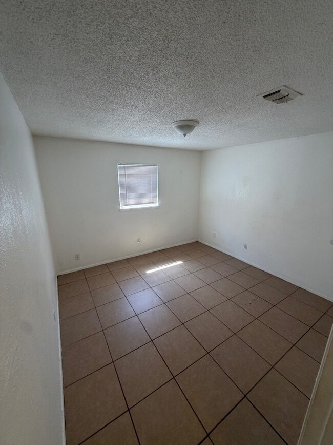 Photo - 1613 38th St Unit 1613 38th St