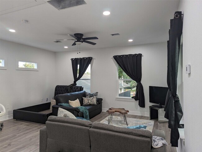 Photo - 4711 Rusk St Unidad A