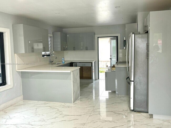 Photo - 225 NW 73rd Ave Unit 1