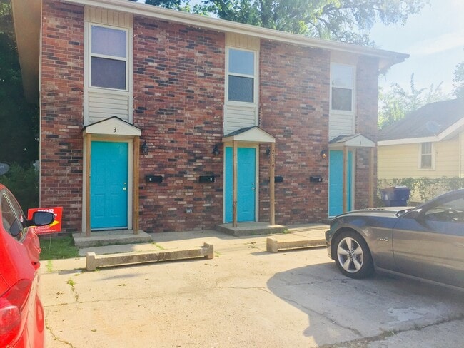 Photo - 2719 N I St Unit 3