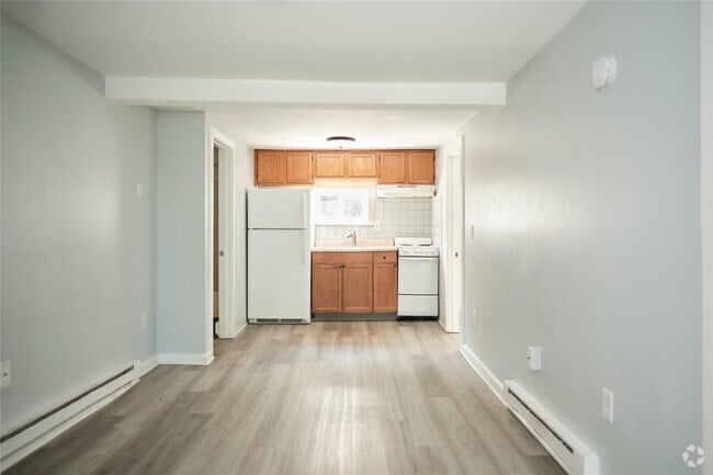 Building Photo - 73 E Main St Unit 2 Rental