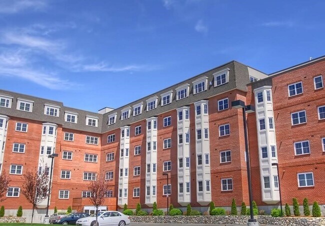 Photo - 120 Wyllis Ave Condo Unit 424