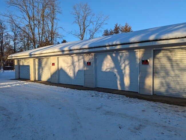 Photo - 417 S Driftwood St